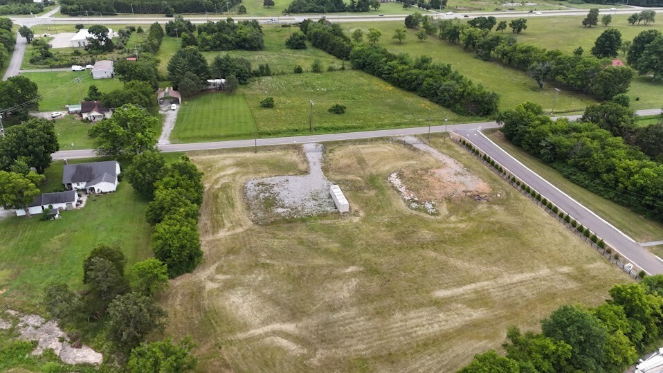 5285 Woodbury Pike Drone Picture 2